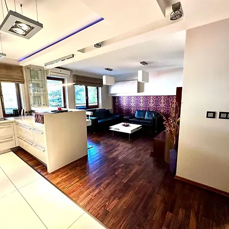 Lux Flat Next To Metro 公寓 *