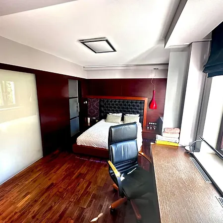 Apartment Lux Flat Next To Metro