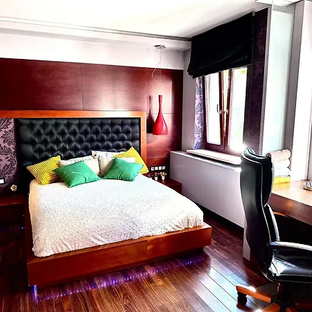 Lux Flat Next To Metro *