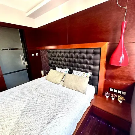 Apartment Lux Flat Next To Metro